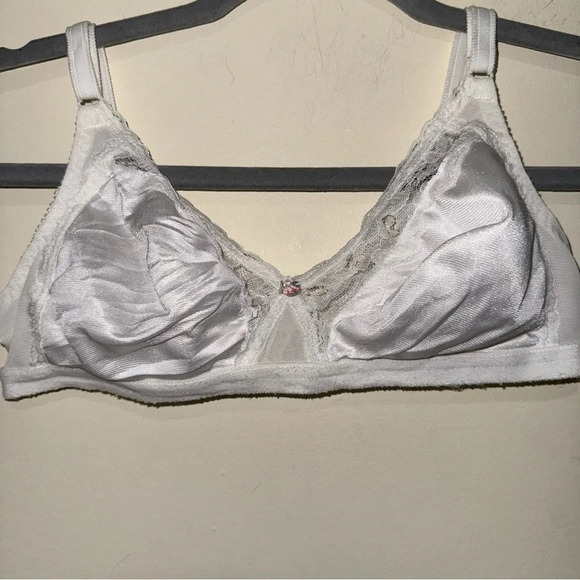 Women’s Vintage White Lace with Floral Bow Coquette Bra Bralette Size: 36B Cute - Picture 4 of 13